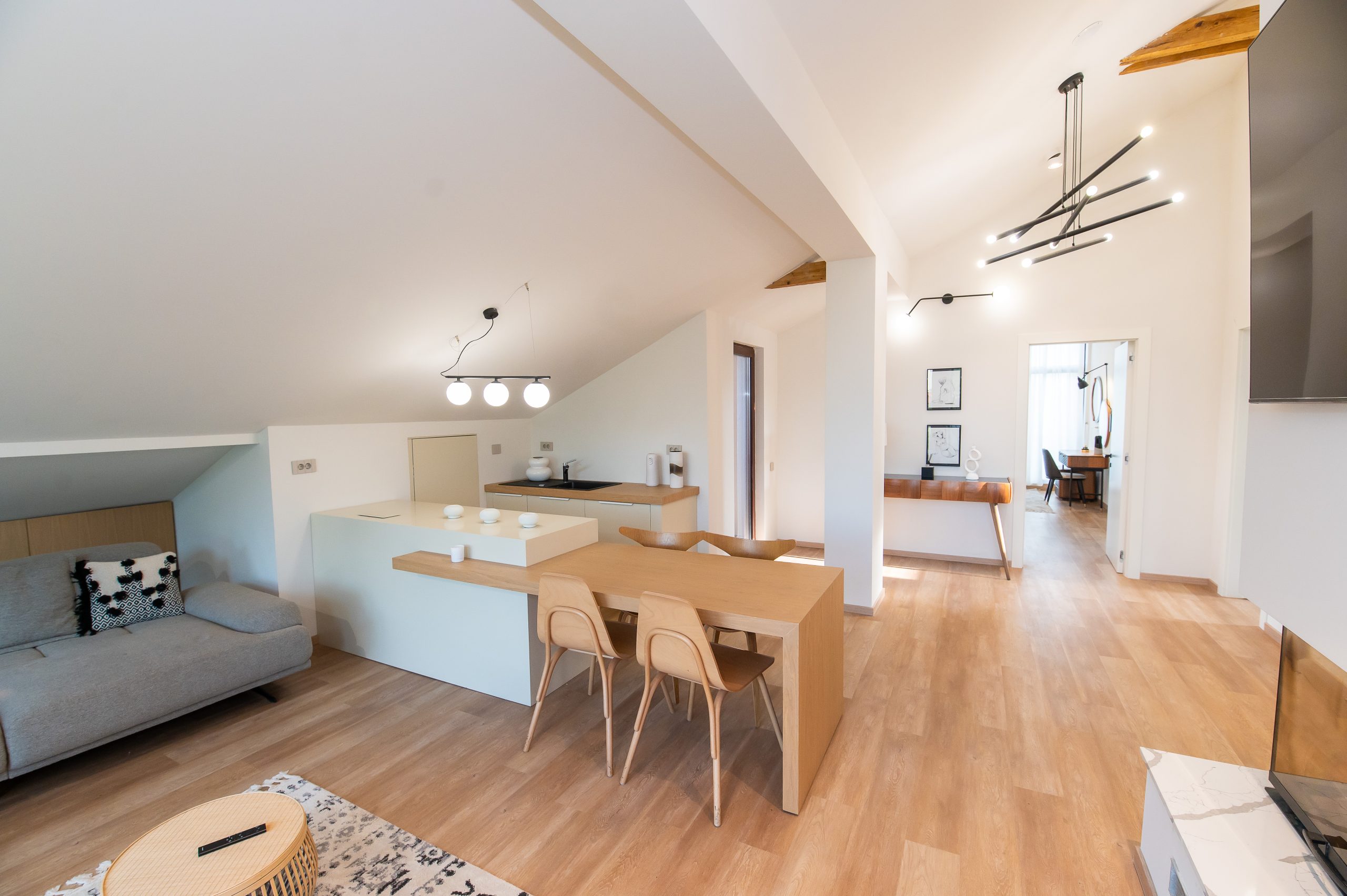 Design interior bucătărie mansardă